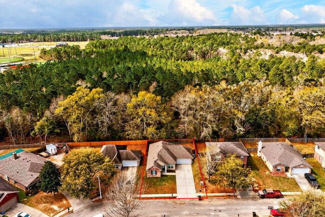 Building Photo - 10261 English Manor Dr