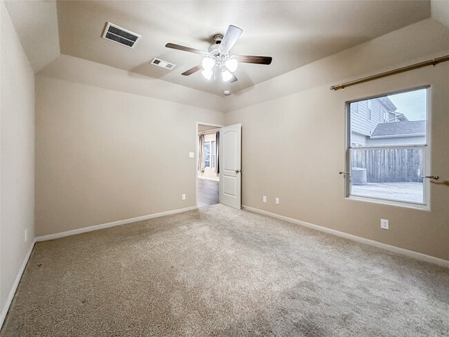 Building Photo - 16771 Mammoth Springs Dr