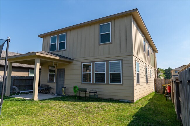 Building Photo - 7010 Silverleaf Oak St