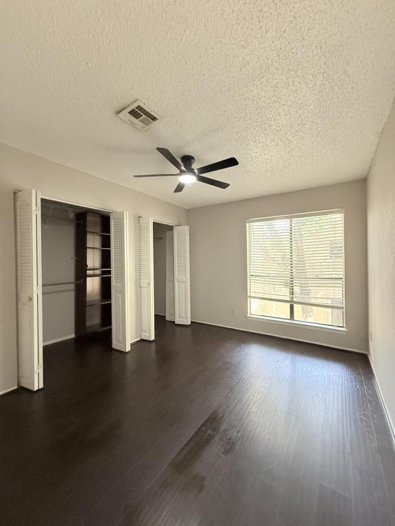 Building Photo - 9383 Pagewood Ln