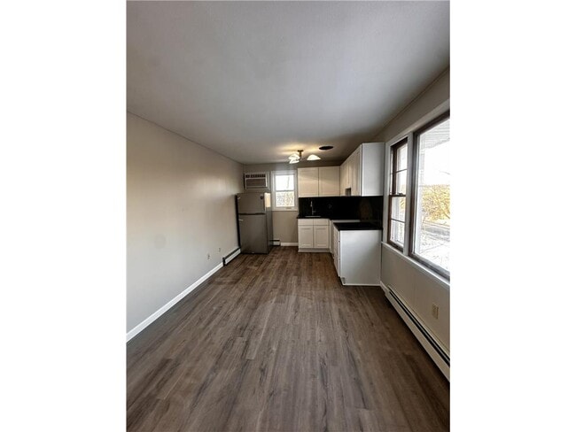 Building Photo - 453 13th Ave NW