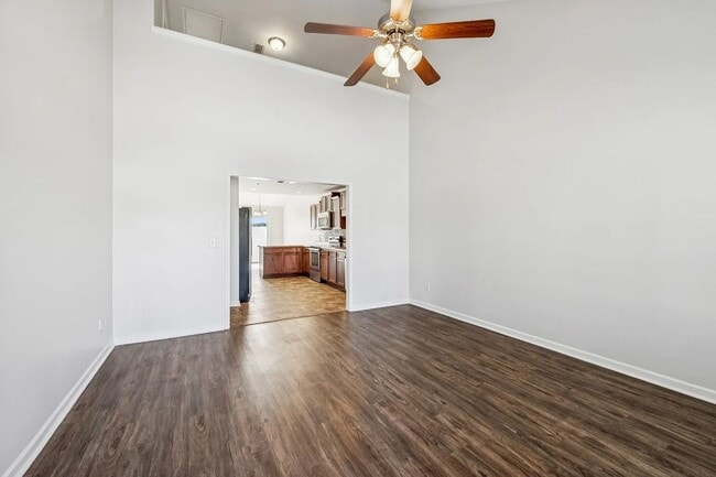 Building Photo - 1067 Muna Ct