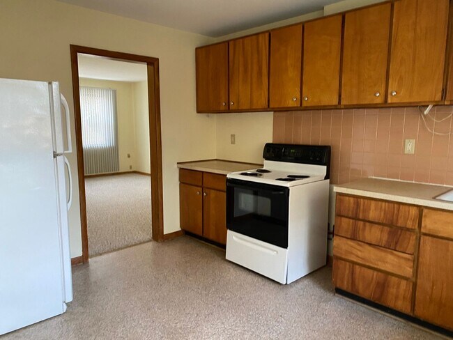 Building Photo - 2br/1bath duplex in Stevensville