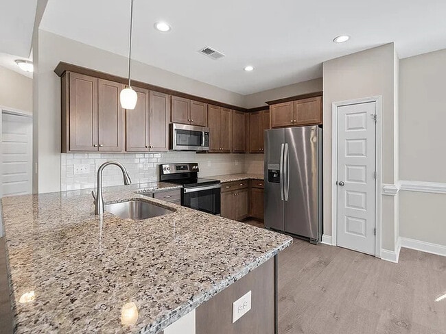 Building Photo - Earn Wealth While Leasing – Like a Homeowner – Lease to Own