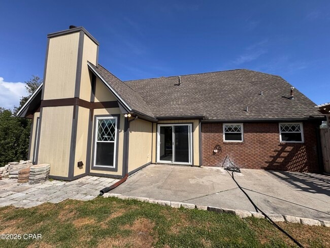 Building Photo - 607 Plantation Ct