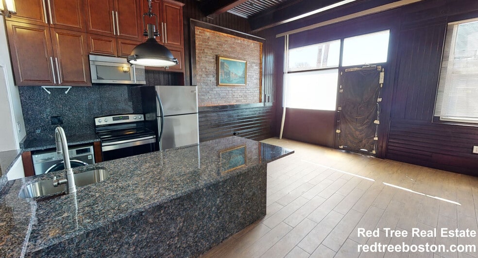 Building Photo - 25 St Marys Ct