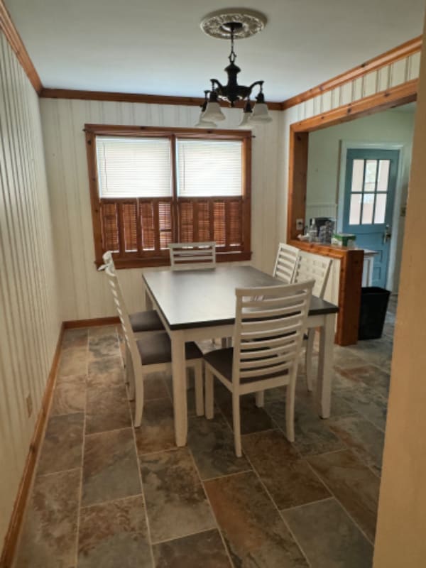 Building Photo - 400 Fourth St