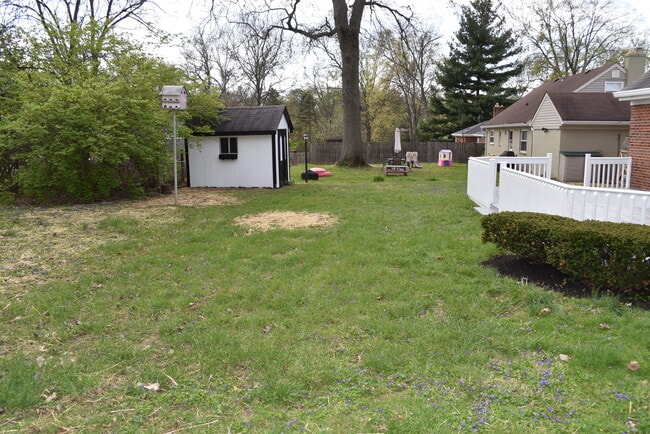 Building Photo - 6989 Salem Rd