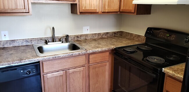 Building Photo - Scandia Apartments