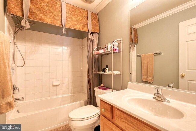 Building Photo - 318 Native Dancer Cir