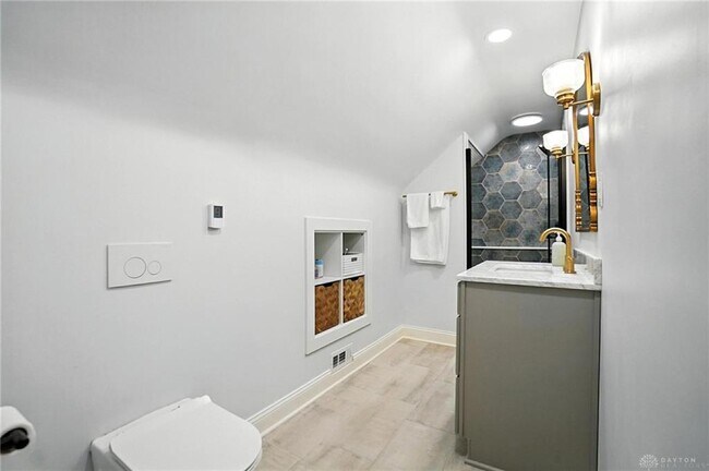 Building Photo - 108 Napoleon Dr