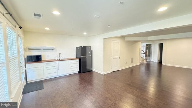 Building Photo - 9658 Atterbury Ln