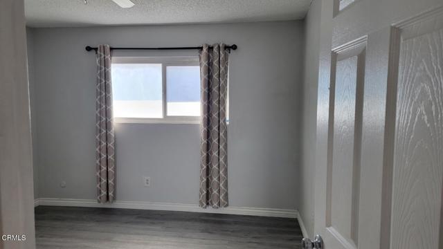 Building Photo - 153 W Cascade Dr