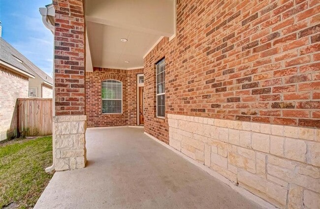 Building Photo - 75 Tapestry Forest Pl