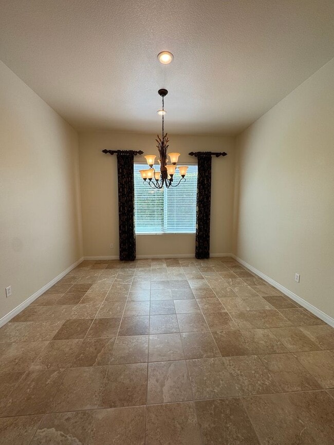 Building Photo - JUST REDUCED!!!! 55 + Community of Sun Cit...