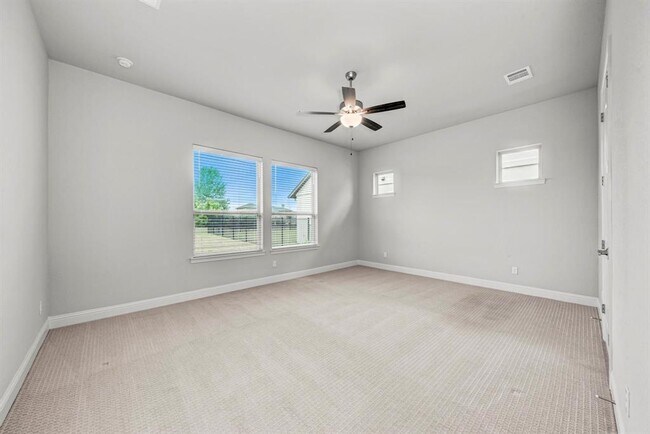 Building Photo - 1813 Mazarro Dr