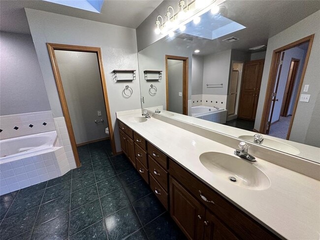 Building Photo - 1819 Duckhawk Ct