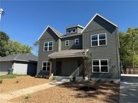 Building Photo - 820 Dockery Ln