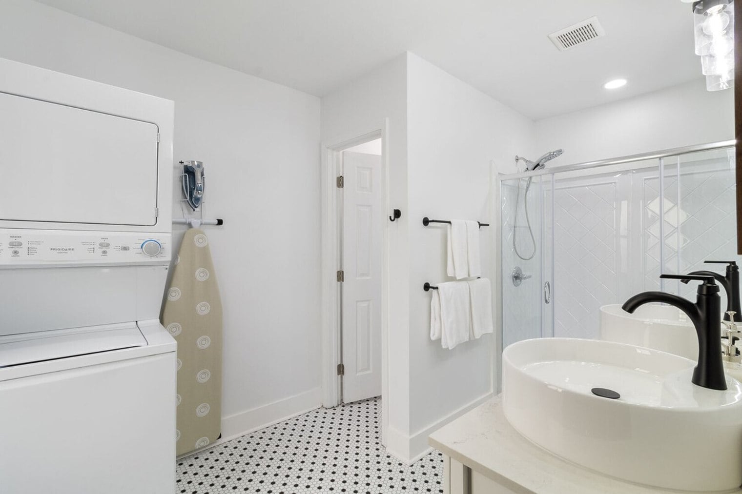 Building Photo - 4317 Canal St