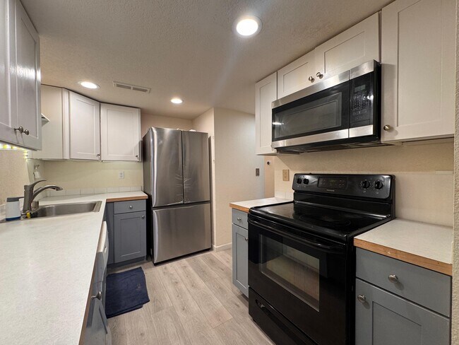 Building Photo - 23411 102nd Ave SE