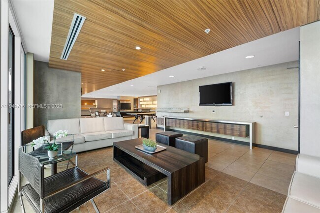 Building Photo - 60 SW 13th St