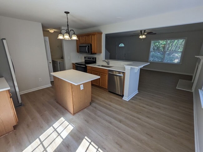 Building Photo - Updated 4 Bedroom near Concord Mills with ...