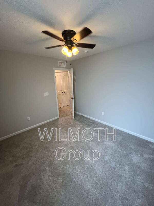 Building Photo - 7300 Shroyer Wy