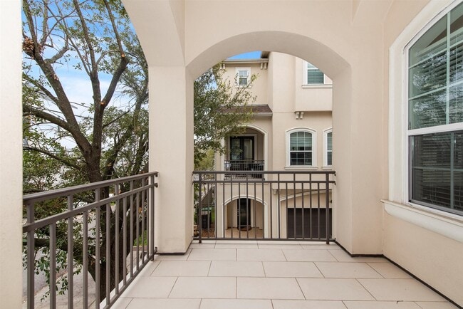 Building Photo - 5637 Kiam St