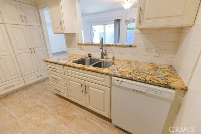 Building Photo - 257 Avenida Victoria