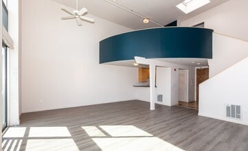 Building Photo - Outside Portfolio