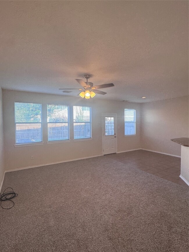 Building Photo - 6213 Stoney Creek Dr