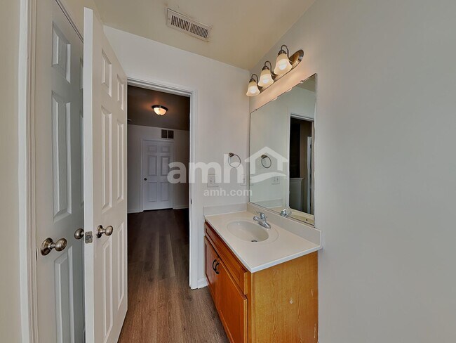 Building Photo - 801 Winterside Ln