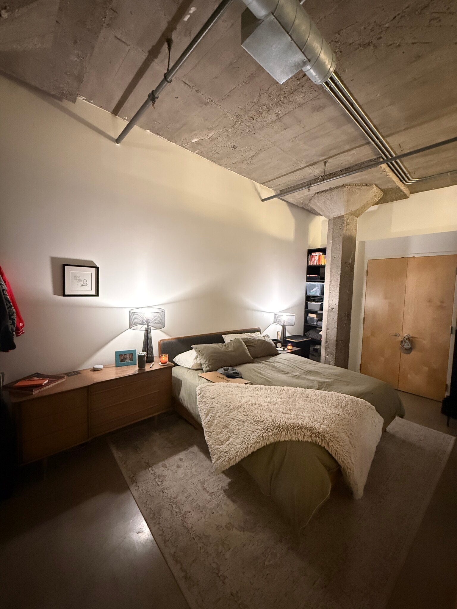 Large bedroom with custom storage - 718 Washington Ave N