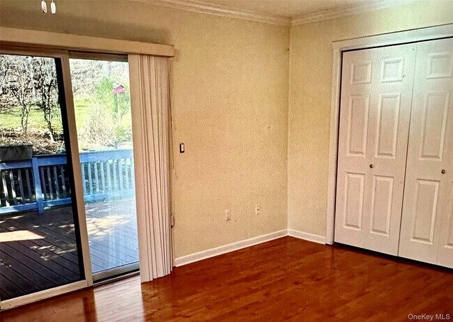 Building Photo - 668 Heritage Hls