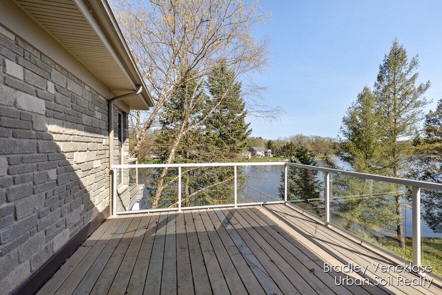 Building Photo - 7635 Sandy Hollow Ln SE