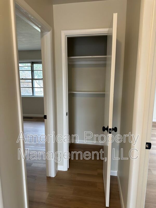 Building Photo - 415 N 17th St