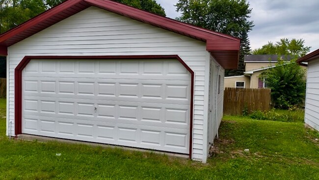 Building Photo - 11354 Berkshire Dr