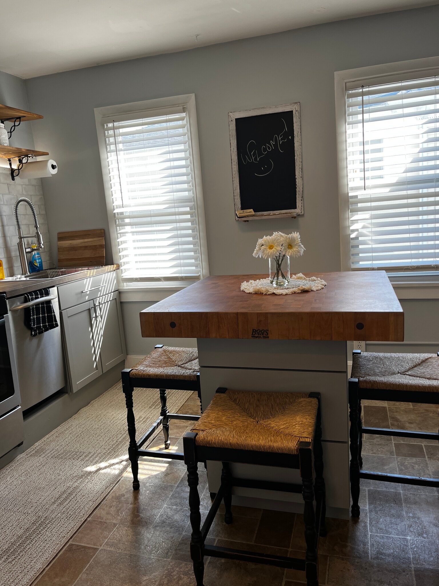 Kitchen - 52 Madison Pl