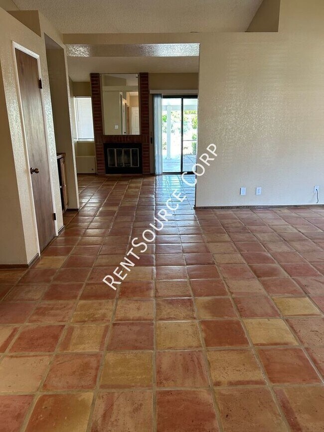 Building Photo - 4663 Cocina Ln