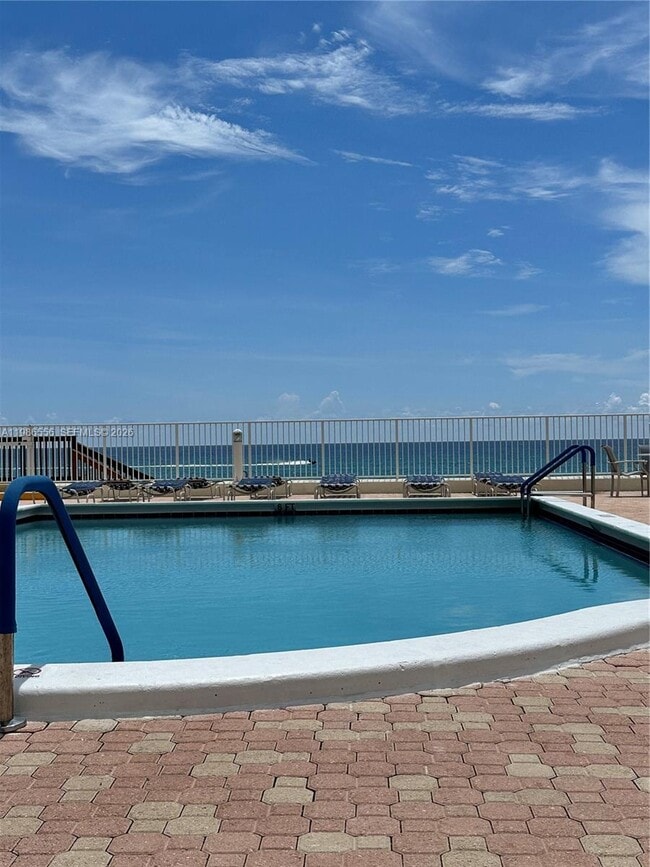 Building Photo - 3540 S Ocean Blvd