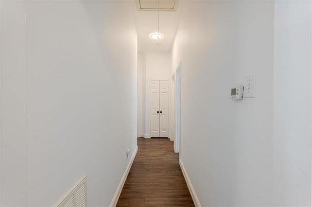 Building Photo - 2209 Swallow Ln