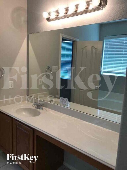 Building Photo - 1017 Nighthawk Rd