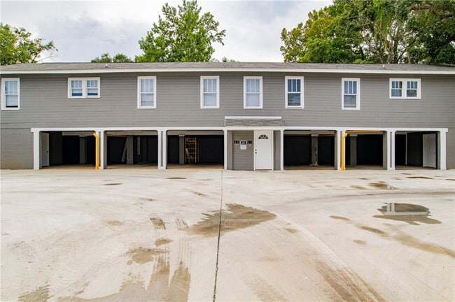 Building Photo - 358 Rapier Ave