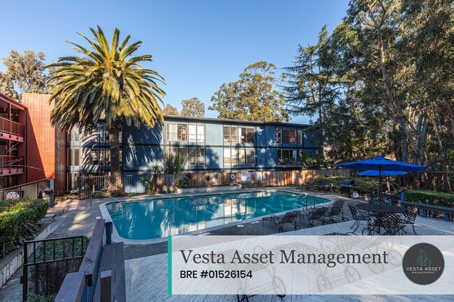 Building Photo - 225 Clifton St