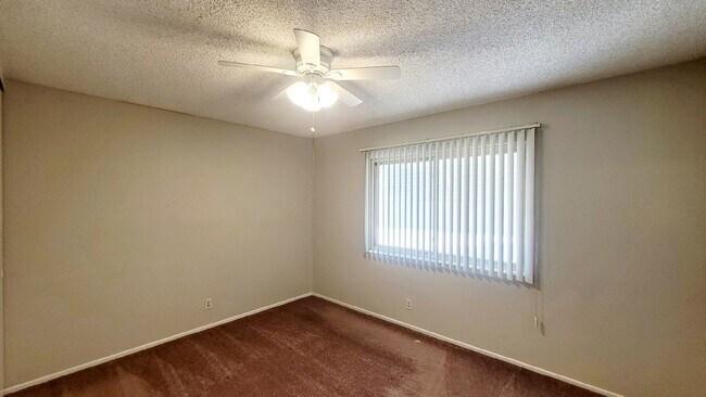 Building Photo - 7123 Clearwater Ave