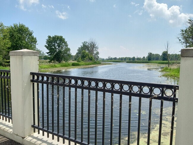 Building Photo - 20129 Huron River Dr