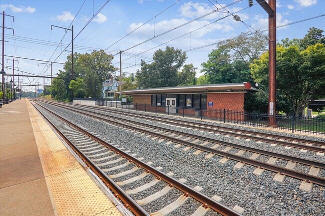 Building Photo - 1679 Signalman Ct