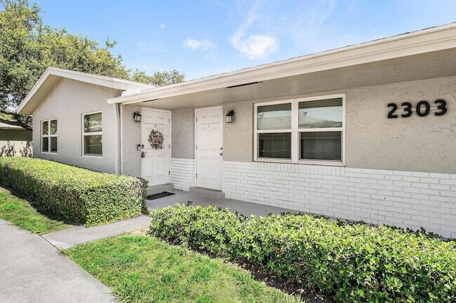 Building Photo - 2303 Lowson Blvd