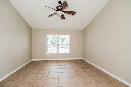 Building Photo - 6411 Golfview Ave