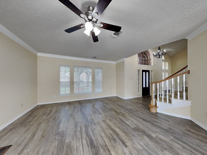 Building Photo - 104 Cloudbridge Dr
